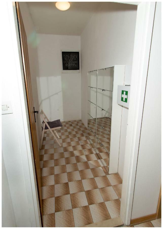 Large Apartment Between Split And Trogir Каштела Экстерьер фото